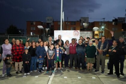 Pepe Chedraui renueva alumbrado público en San Aparicio, Puebla