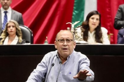 PRI exige a SADER informar por lechuga investigada por FDA