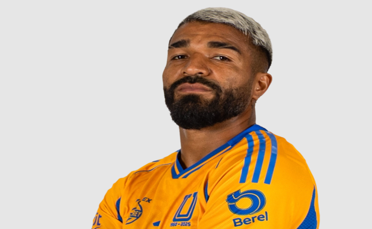 Rodrigo Aguirre, primer expulsado por la “Ley Vinícius” en Liga MX