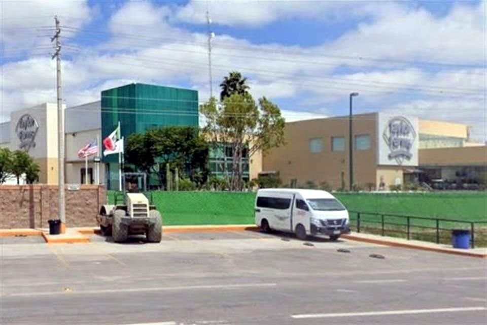 FDA investiga planta en Guanajuato por brote ligado a lechugas