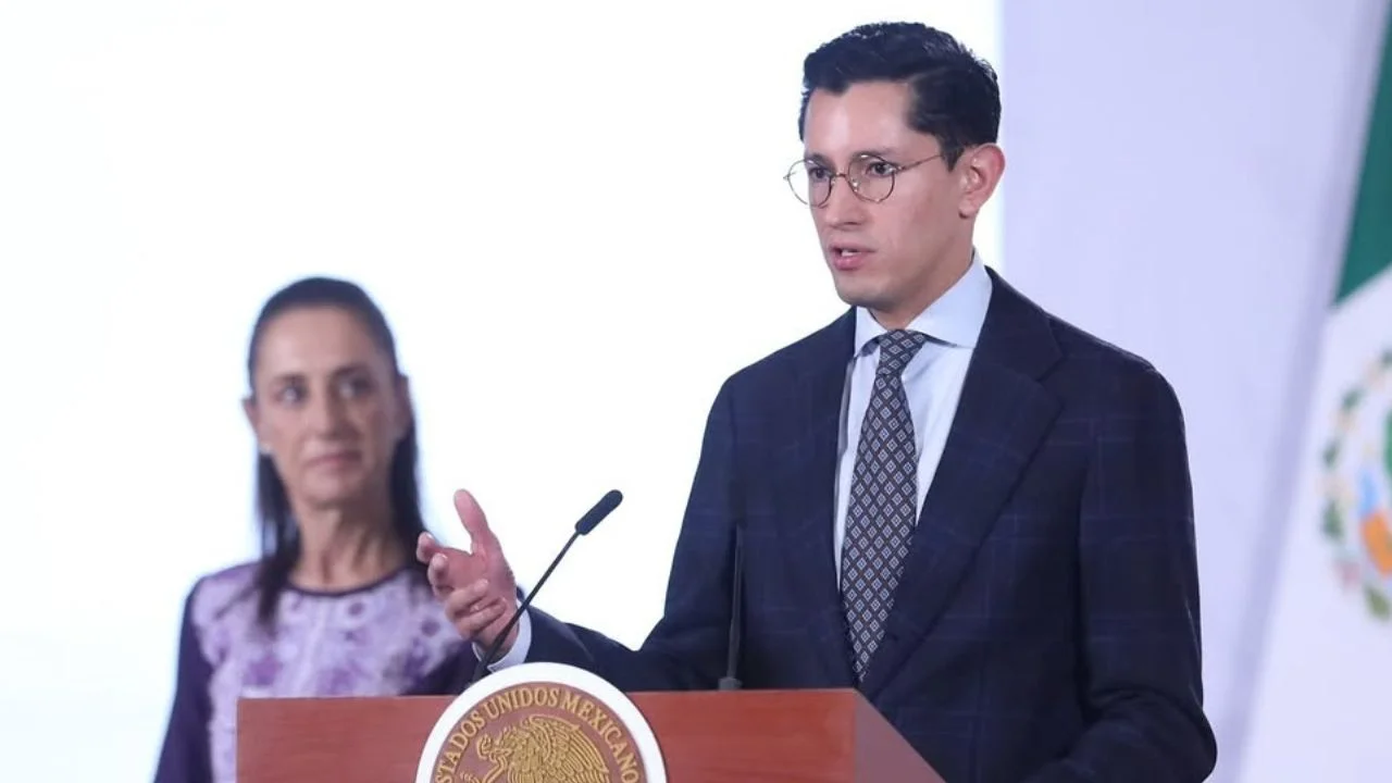Canciller Roberto Velasco viaja a Corea del Sur para fortalecer lazos