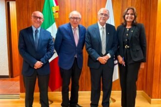 Nayarit y Federación refuerzan modernización hospitalaria y salud