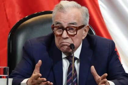 Rubén Rocha Moya reasume gubernatura de Sinaloa tras investigación