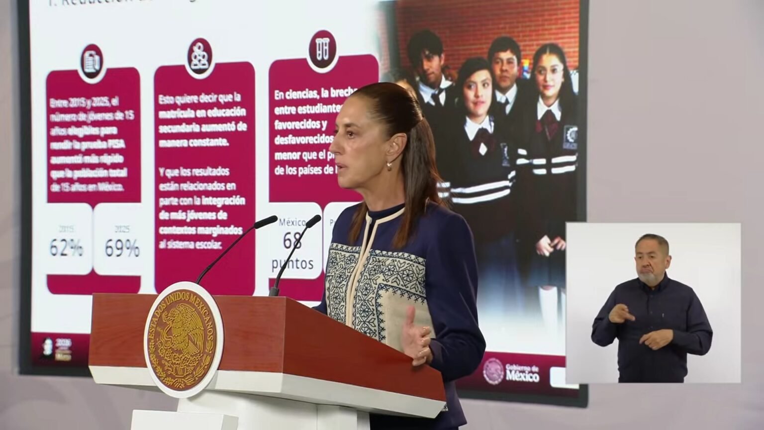 Sheinbaum: escuelas públicas superan a privadas en calidad educativa