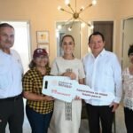 Sheinbaum entrega viviendas y liquida créditos impagables en Yucatán